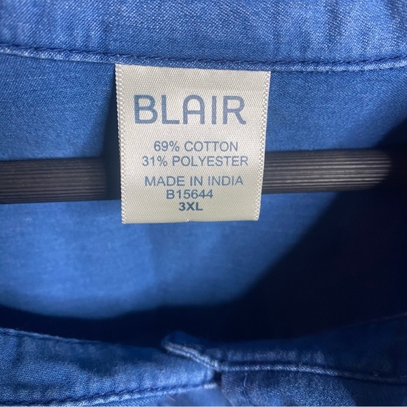 BLAIR Blue denimlite, floral embroidered convertible sleeve button down size 3XL - Picture 9 of 11